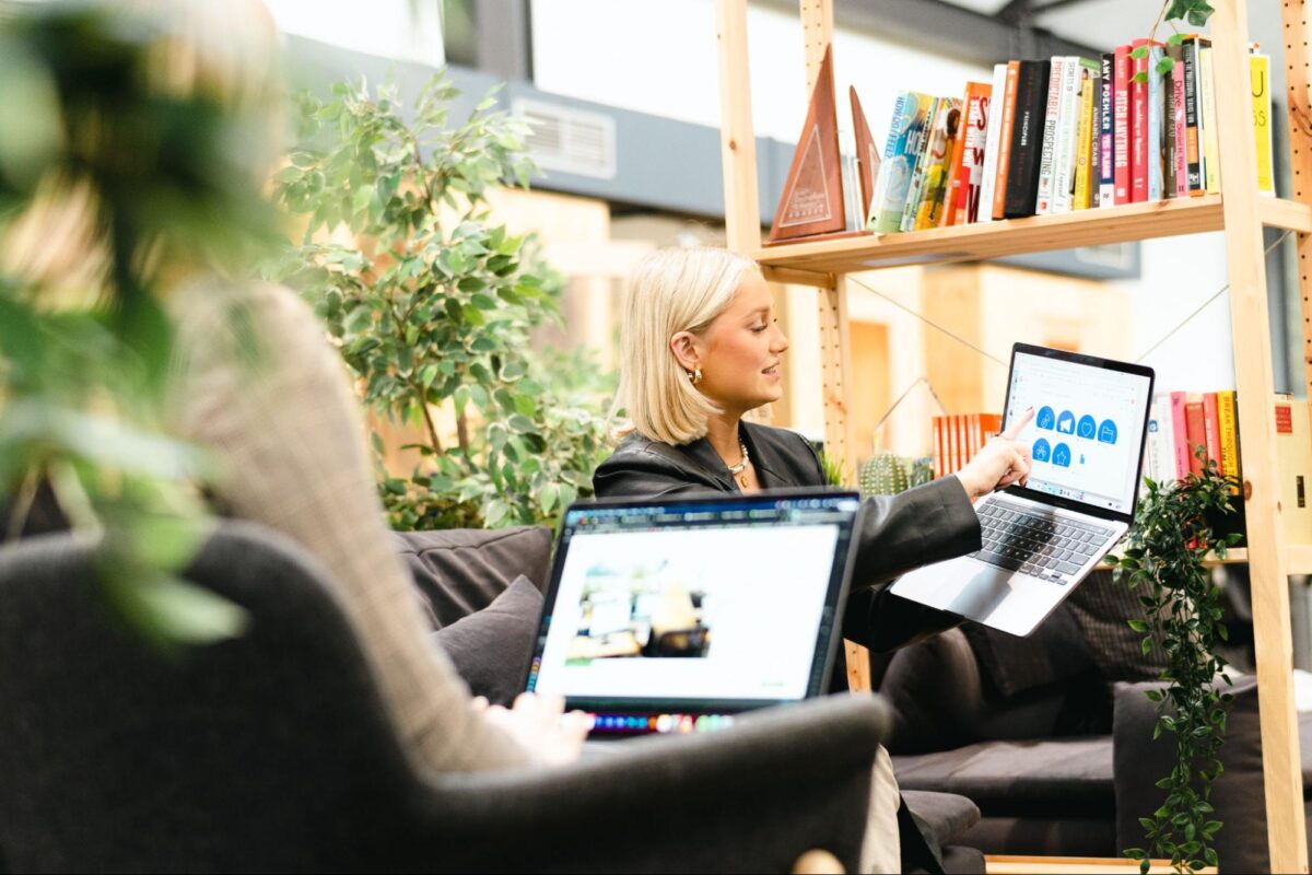 The 27 Best Marketing Apps For Your Business In 2022 29